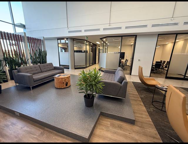 1,593M² OFFICE TO LET IN ROSEBANK